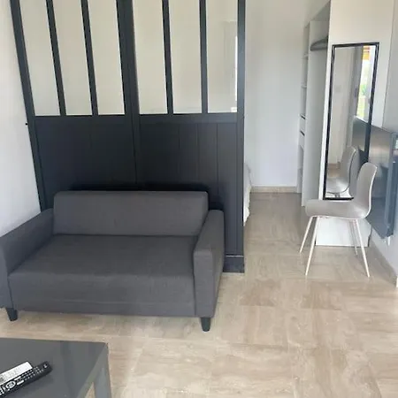 Lejlighed Le Cozy Avec Parking Privee Nîmes